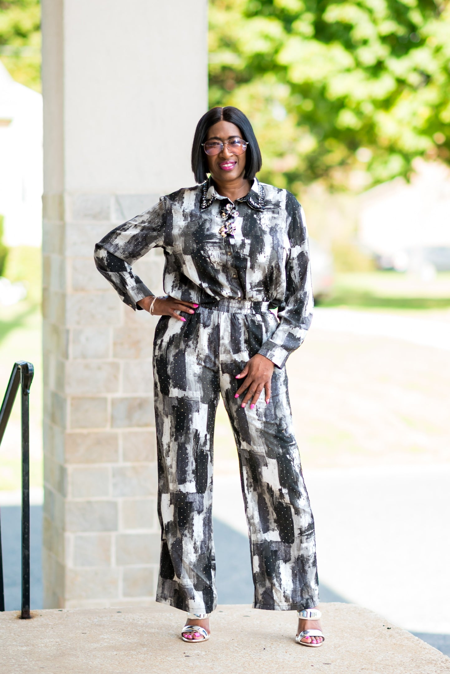 Two-Piece Floral Button  Set